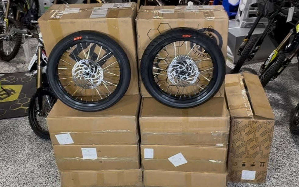 17" Supermoto Wheel Set (Surron Lightbee & E-Ride Pro)