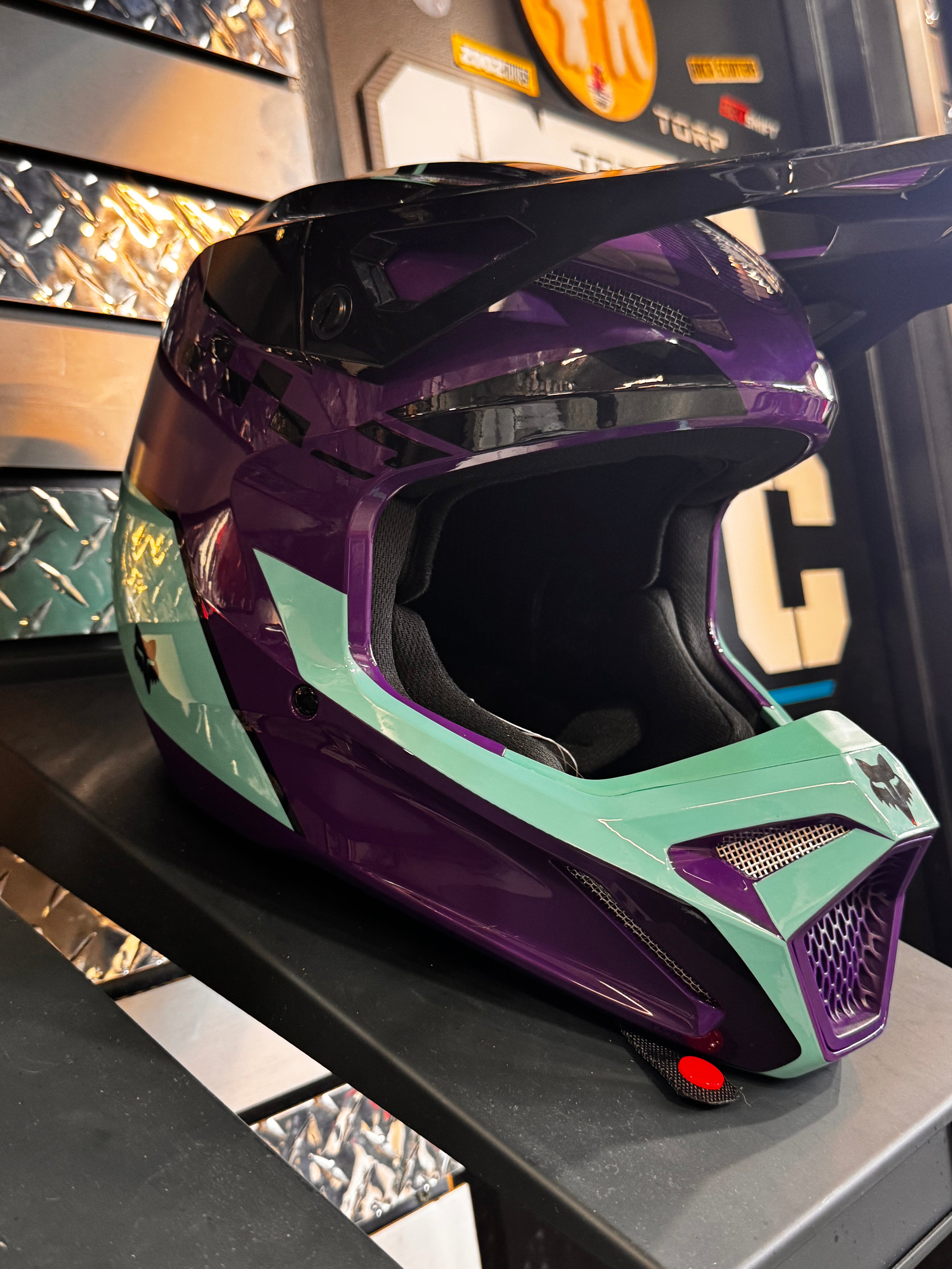 Fox V1 Helmet – Boca Scooters